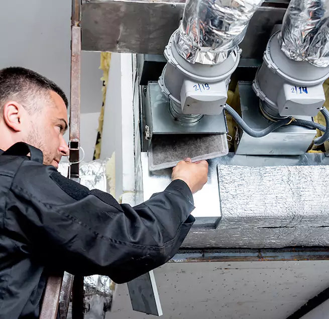 Why Homeowners Businesses Trust Us in Roselle, IL?