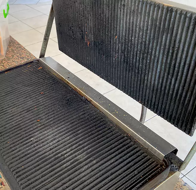 Why Homeowners & Businesses Trust Us in Roselle, IL?